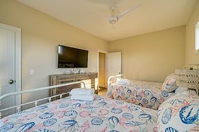 Lakefront Carolina Beach Townhome w/ 3 Balconies!