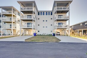 Lakefront Carolina Beach Townhome w/ 3 Balconies!