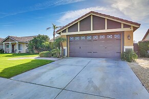 Hot Tub, Bar & Outdoor Kitchen: Chic Indio Retreat