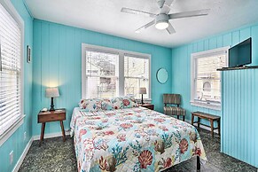 Historic Galveston Hideaway, Walk to the Beach!
