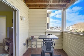 3 Mi to Savannah Beach: Lewes Condo w/ Pool Access