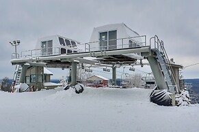 Hike, Swim & Ski: Home w/ Deck in Lackawaxen