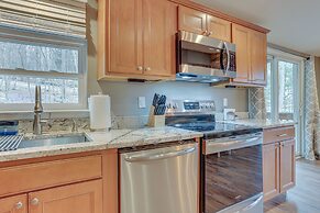 Hike, Swim & Ski: Home w/ Deck in Lackawaxen