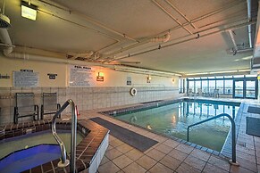 Orange Beach Condo w/ Ocean-view Balcony!