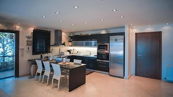 Zennova 17 Lydia Luxury Pool Villa