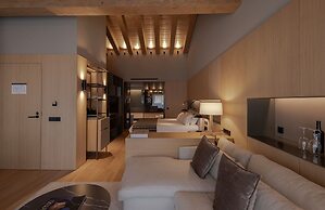 The Blackpine Hotel, Small Luxury Hotels