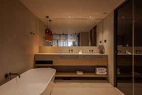 The Blackpine Hotel, Small Luxury Hotels