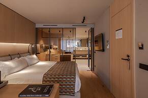 The Blackpine Hotel, Small Luxury Hotels