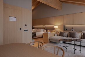 The Blackpine Hotel, Small Luxury Hotels