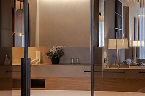 The Blackpine Hotel, Small Luxury Hotels