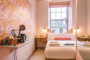 Eleven Stafford Street Townhouse