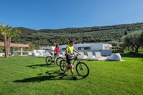 Oleeva Garda Living Adults Only