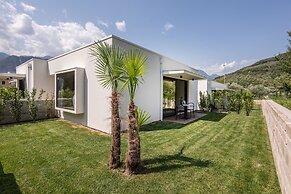 Oleeva Garda Living Adults Only