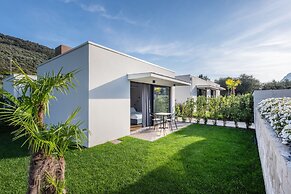 Oleeva Garda Living Adults Only