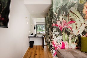 Oleeva Garda Living Adults Only