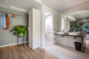 Oleeva Garda Living Adults Only