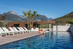 Oleeva Garda Living Adults Only