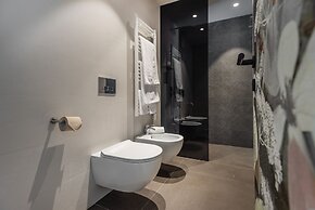 Oleeva Garda Living Adults Only