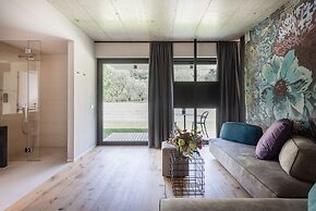 Oleeva Garda Living Adults Only