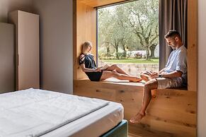 Oleeva Garda Living Adults Only