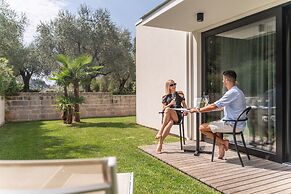 Oleeva Garda Living Adults Only