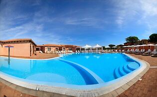 Residence with pool in Vignola Mare