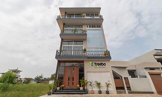 Treebo Heaven Grand Ayodhya
