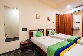 Treebo Premium The Memoir, Ramdaspeth