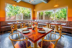 Treebo Premium The Memoir, Ramdaspeth