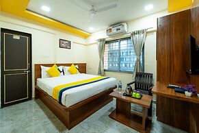Itsy Hotels Anand Executive, Near Amanora