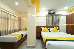 Itsy Hotels Anand Executive, Near Amanora