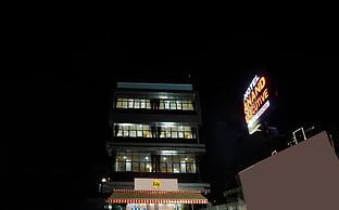 Itsy Hotels Anand Executive, Near Amanora