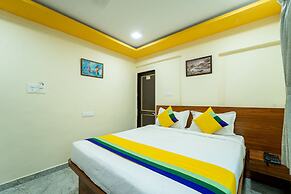 Itsy Hotels Anand Executive, Near Amanora