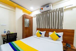 Itsy Hotels Anand Executive, Near Amanora