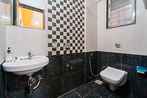 Itsy Hotels Anand Executive, Near Amanora