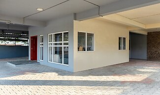 Treebo Treetops Inn - Anna Nagar