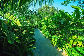 Treebo Greenland Resort, Patia