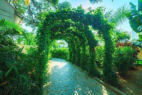 Treebo Greenland Resort, Patia