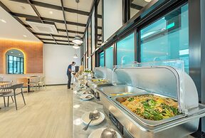PLAAI Plus Hotel Bowin