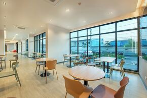 PLAAI Plus Hotel Bowin