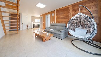 Geoje Beachwhite Pension