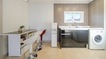 Geoje Beachwhite Pension