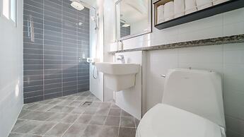 Geoje Beachwhite Pension