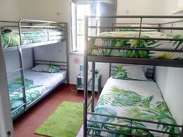 Fonte da Telha Beach Hostel