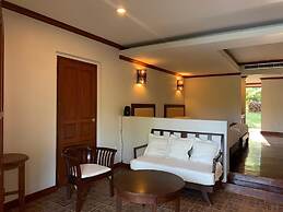 Saensukkho Green Hotel & Resort