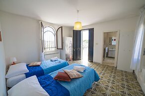 Villa Lisa Garden and Pool