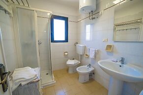 Villa Lisa Garden and Pool