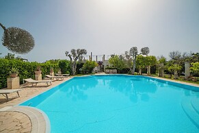 Villa Lisa with huge Pool and Garden