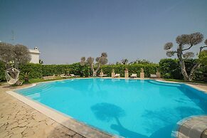 Villa Lisa Garden and Pool