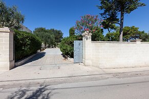 Villa Marina with Pool